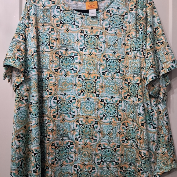 Plus Size Women's Patterned Tops - Multicolor Size 1X. Bundle Of 4. - Picture 9 of 12